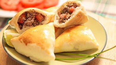 Aprenda como fazer uma deliciosa receita de esfiha de carne moída fechada?